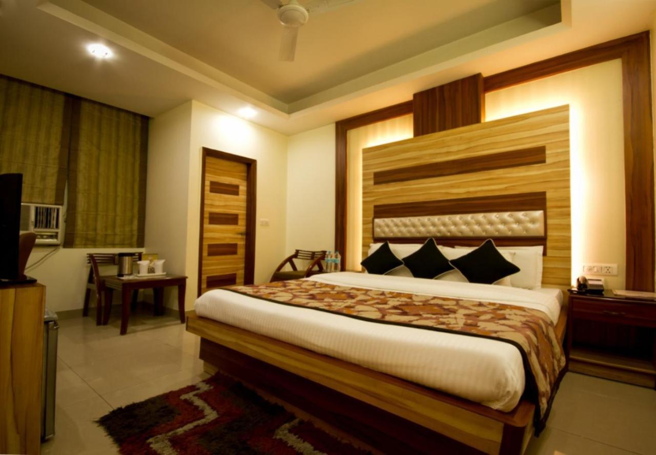 The Aster Karol Bagh Homely Atmosphere Nova Deli Exterior foto